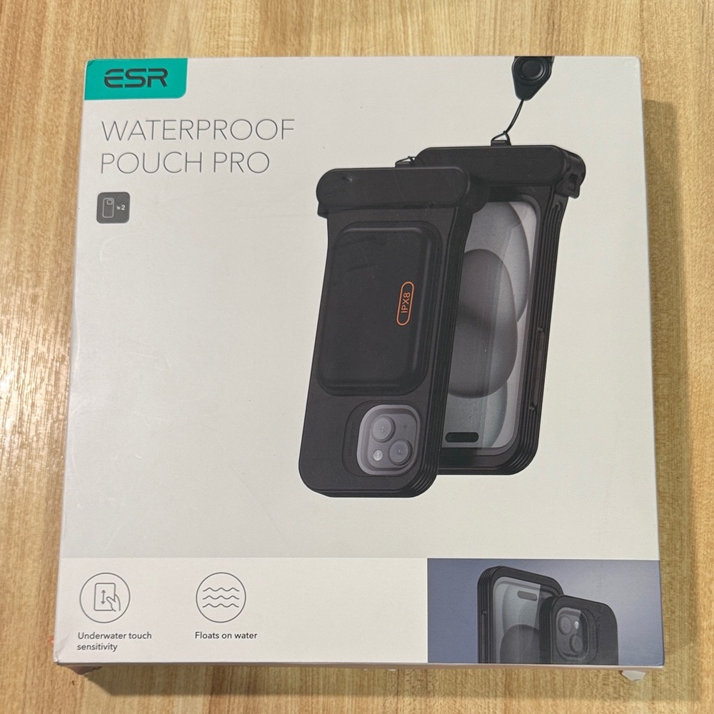ESR Waterproof Pouch Pro for iPhone 15/14/13